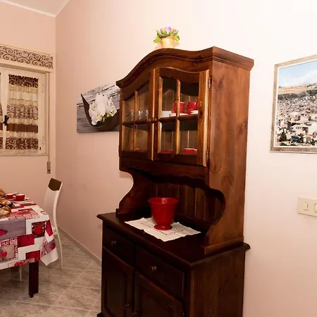L' Edera Bed & Breakfast 3*