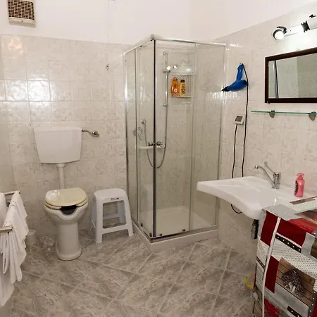 L' Edera Bed & Breakfast 3*